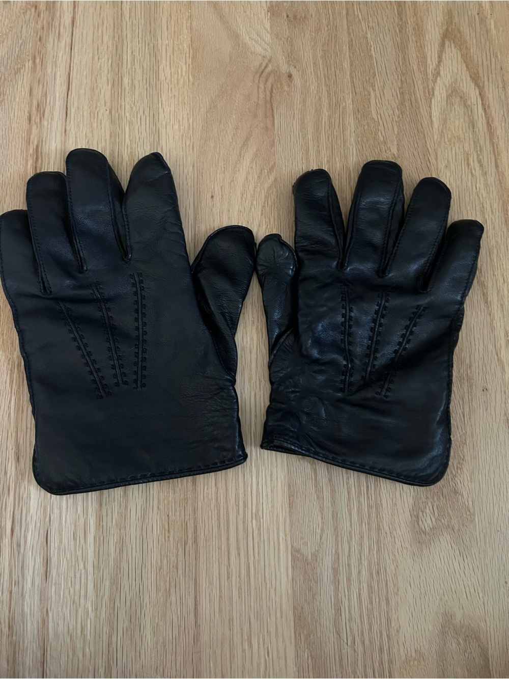 Coach Men's Black Leather Cashmere Lined Gloves